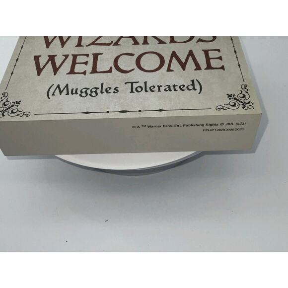 WIZARDS WELCOME Muggles Tolerated Hanging Sign White - Picture 3 of 5